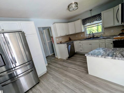 Tiny photo for 317 Midland Road, Auburn, MI 48611 (MLS # 1951034)