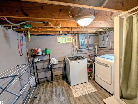 Tiny photo for 317 Midland Road, Auburn, MI 48611 (MLS # 1951034)
