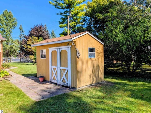 Tiny photo for 317 Midland Road, Auburn, MI 48611 (MLS # 1951034)