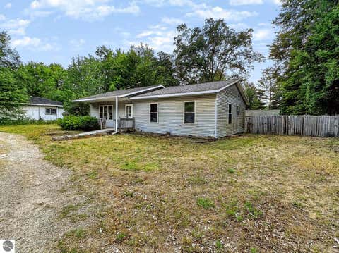 Tiny photo for 405 Maple ST, Lake, MI 48632 (MLS # 1949008)