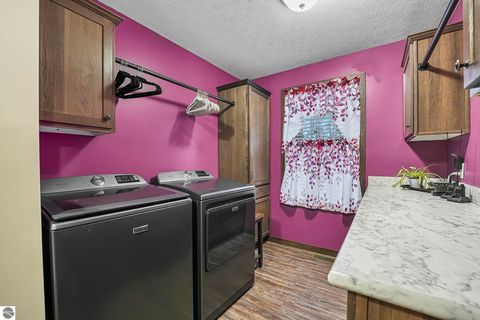 Tiny photo for 2082 S Mackinaw Trail, Cadillac, MI 49601 (MLS # 1943217)