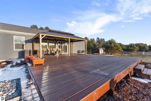 Tiny photo for 2082 S Mackinaw Trail, Cadillac, MI 49601 (MLS # 1943217)