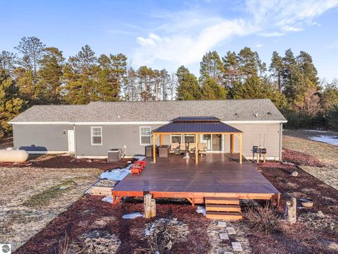 Tiny photo for 2082 S Mackinaw Trail, Cadillac, MI 49601 (MLS # 1943217)