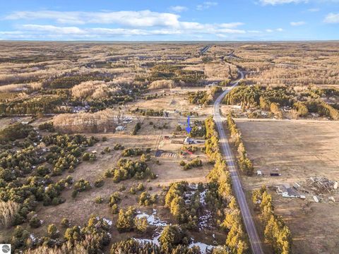 Tiny photo for 2082 S Mackinaw Trail, Cadillac, MI 49601 (MLS # 1943217)