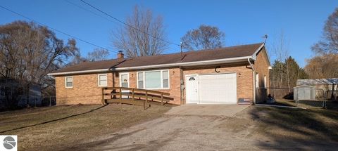 Photo of 3741 S Shepherd Road, Mt Pleasant, MI 48858 (MLS # 1942973)