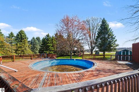 Tiny photo for 7818 N Luce Road, Alma, MI 48801 (MLS # 1944151)