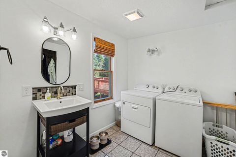 Tiny photo for 7818 N Luce Road, Alma, MI 48801 (MLS # 1944151)