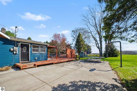 Tiny photo for 7818 N Luce Road, Alma, MI 48801 (MLS # 1944151)