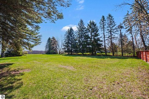 Tiny photo for 7818 N Luce Road, Alma, MI 48801 (MLS # 1944151)