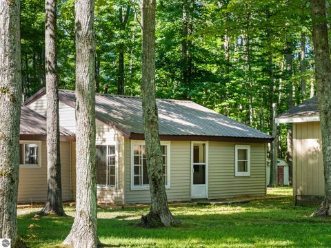 Photo of 5251 E Shore Drive, Kalkaska, MI 49646 (MLS # 1947854)