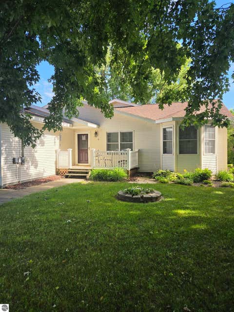 Tiny photo for 557 Townline Road, Tawas City, MI 48763 (MLS # 1947328)