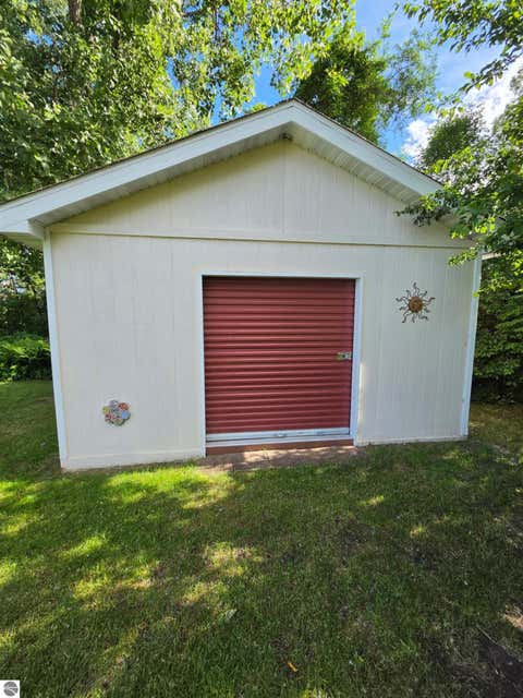 Tiny photo for 557 Townline Road, Tawas City, MI 48763 (MLS # 1947328)
