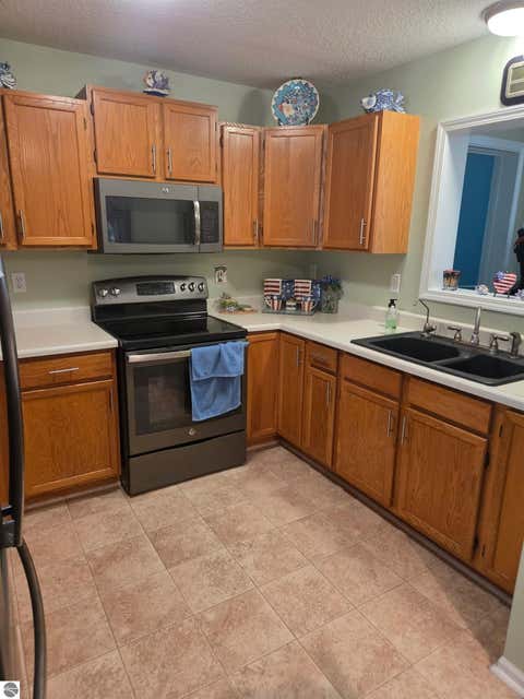 Tiny photo for 557 Townline Road, Tawas City, MI 48763 (MLS # 1947328)