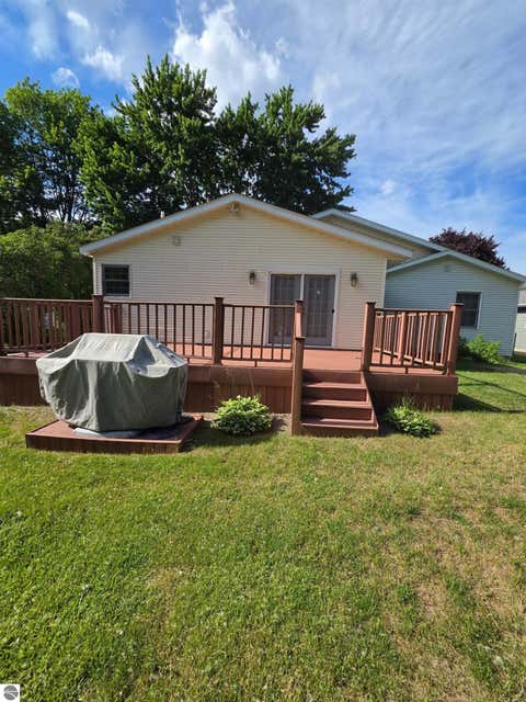 Tiny photo for 557 Townline Road, Tawas City, MI 48763 (MLS # 1947328)