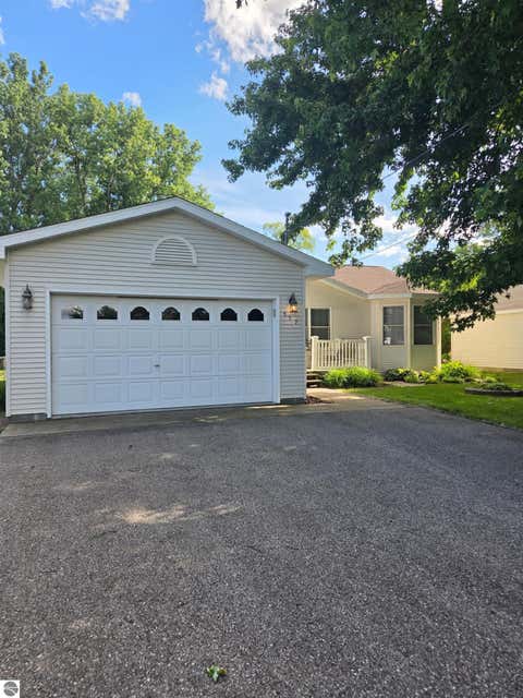 Tiny photo for 557 Townline Road, Tawas City, MI 48763 (MLS # 1947328)