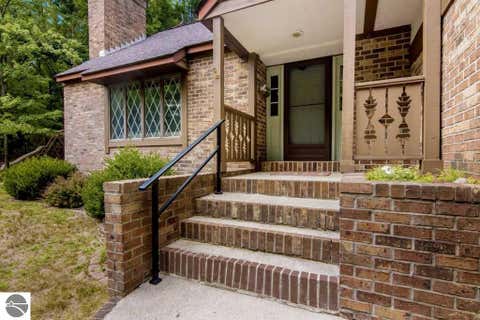 Tiny photo for 3706 Holiday View Road, Traverse City, MI 49686 (MLS # 1949402)