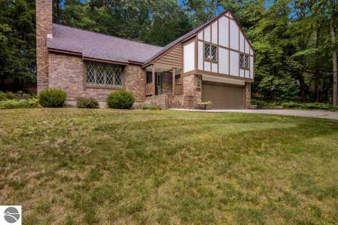 Tiny photo for 3706 Holiday View Road, Traverse City, MI 49686 (MLS # 1949402)