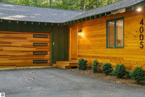 Tiny photo for 4005 E Oxford Drive, Leland, MI 49654 (MLS # 1950619)