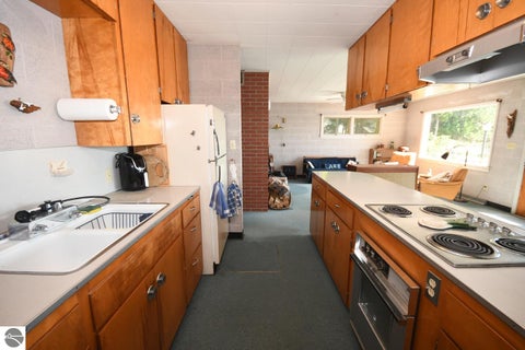 Tiny photo for 6439 S Sunset DR, Glen Arbor, MI 49636 (MLS # 1947982)