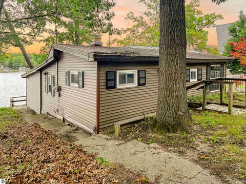 Photo of 1361 N Crooked Lake Drive, Lake, MI 48632 (MLS # 1949414)