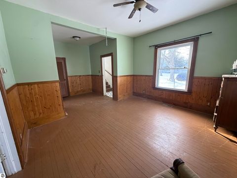 Tiny photo for 310 N Kinney Avenue, Mt Pleasant, MI 48858 (MLS # 1942986)