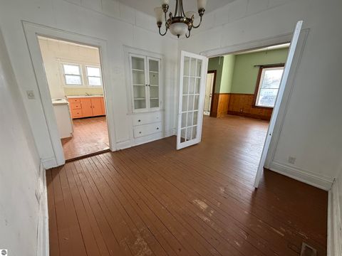 Tiny photo for 310 N Kinney Avenue, Mt Pleasant, MI 48858 (MLS # 1942986)