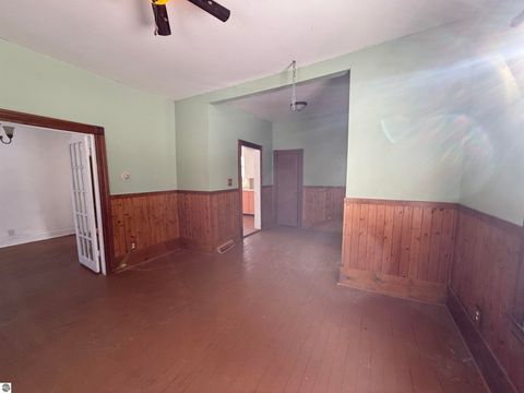 Tiny photo for 310 N Kinney Avenue, Mt Pleasant, MI 48858 (MLS # 1942986)