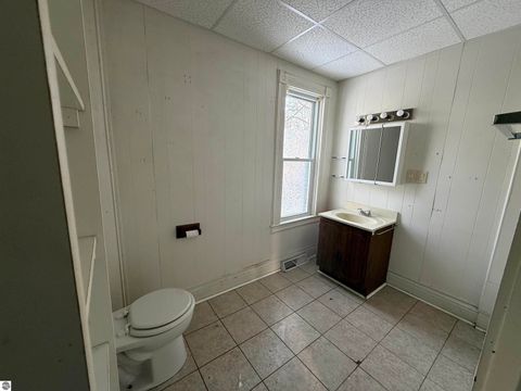 Tiny photo for 310 N Kinney Avenue, Mt Pleasant, MI 48858 (MLS # 1942986)