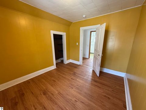 Tiny photo for 310 N Kinney Avenue, Mt Pleasant, MI 48858 (MLS # 1942986)