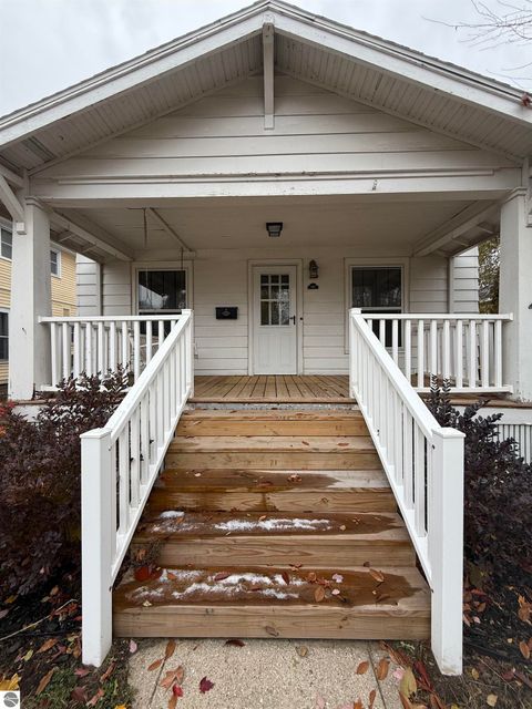 Tiny photo for 610 S Washington Street, Mt Pleasant, MI 48858 (MLS # 1940739)