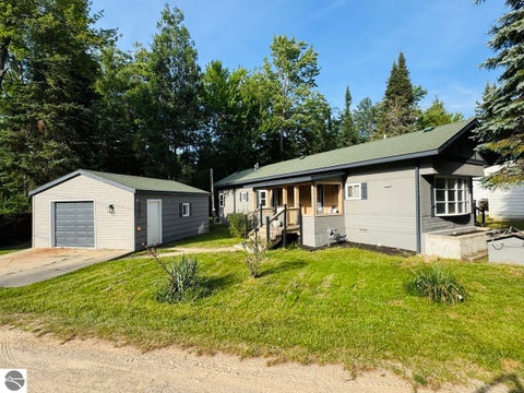 Photo of 9665 Red Fox Court, St Helen, MI 48656 (MLS # 1947941)