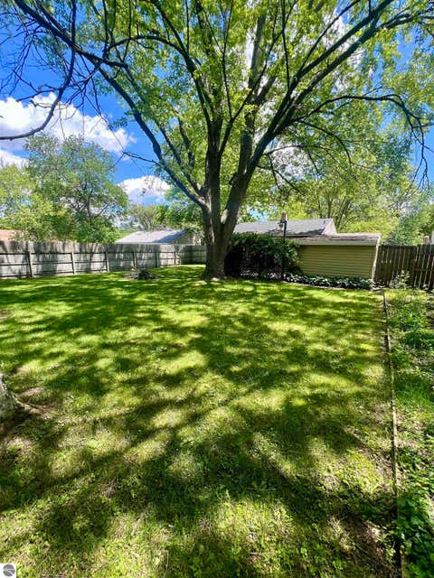 Tiny photo for 412 Rockingham Avenue, Alma, MI 48801 (MLS # 1946559)
