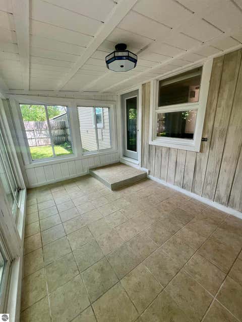 Tiny photo for 412 Rockingham Avenue, Alma, MI 48801 (MLS # 1946559)