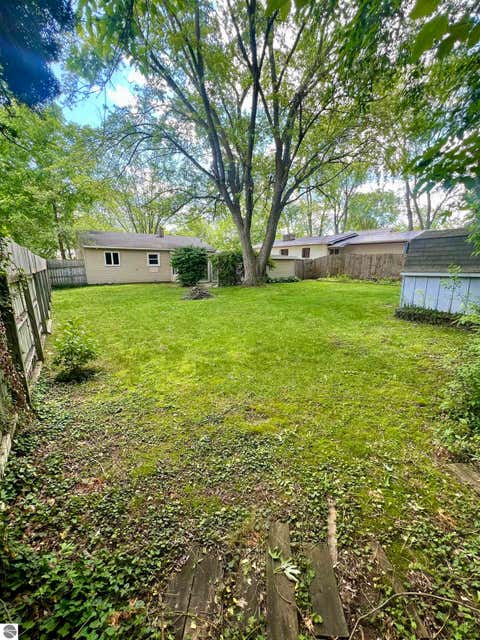 Tiny photo for 412 Rockingham Avenue, Alma, MI 48801 (MLS # 1946559)