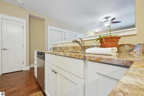 Tiny photo for 431 Munson Place #4, Traverse City, MI 49686 (MLS # 1944940)