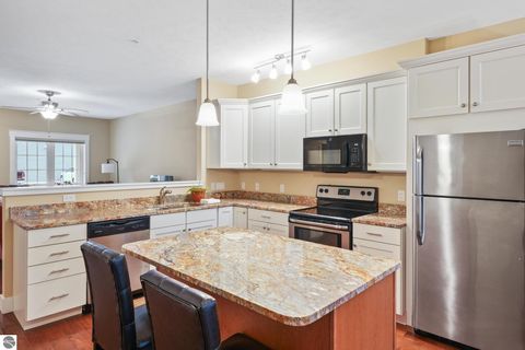 Tiny photo for 431 Munson Place #4, Traverse City, MI 49686 (MLS # 1944940)
