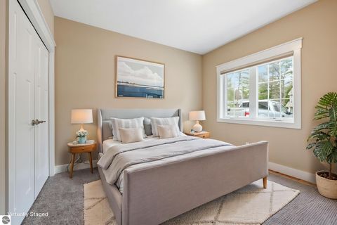 Tiny photo for 431 Munson Place #4, Traverse City, MI 49686 (MLS # 1944940)