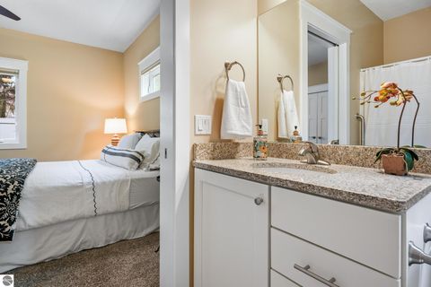 Tiny photo for 431 Munson Place #4, Traverse City, MI 49686 (MLS # 1944940)