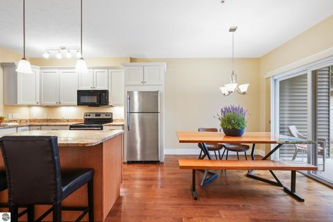 Tiny photo for 431 Munson Place #4, Traverse City, MI 49686 (MLS # 1944940)