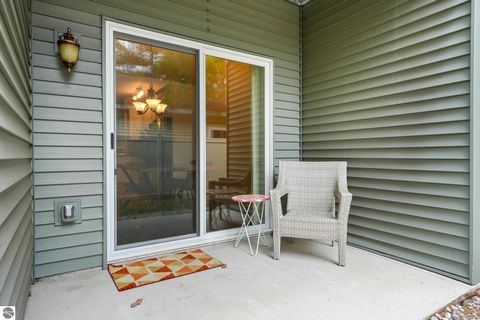 Tiny photo for 431 Munson Place #4, Traverse City, MI 49686 (MLS # 1944940)