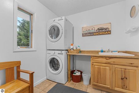 Tiny photo for 5529 Heritage Way, Traverse City, MI 49685 (MLS # 1943900)