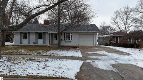 Tiny photo for 990 Glencoe Road, Alma, MI 48801 (MLS # 1941639)