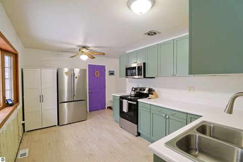 Tiny photo for 990 Glencoe Road, Alma, MI 48801 (MLS # 1941639)