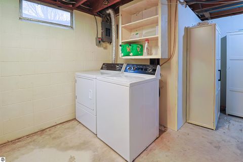 Tiny photo for 990 Glencoe Road, Alma, MI 48801 (MLS # 1941639)