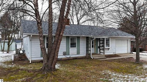 Tiny photo for 990 Glencoe Road, Alma, MI 48801 (MLS # 1941639)
