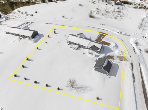 Tiny photo for 2544 Scenic Circle, Honor, MI 49640 (MLS # 1942278)