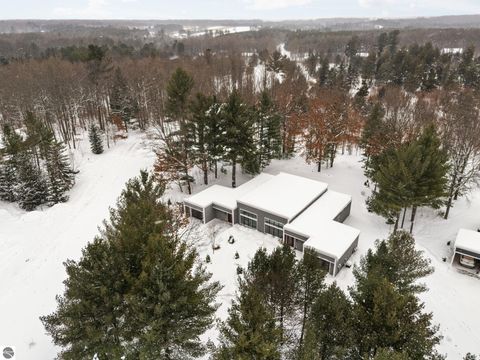 Tiny photo for 8906 Manhattan North, Traverse City, MI 49685 (MLS # 1941463)