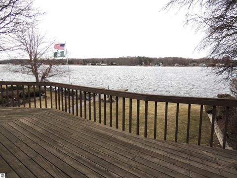 Tiny photo for 1116 Fairway Drive, Lake Isabella, MI 48893 (MLS # 1943181)