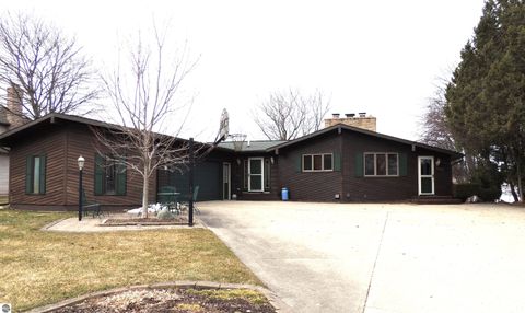 Tiny photo for 1116 Fairway Drive, Lake Isabella, MI 48893 (MLS # 1943181)