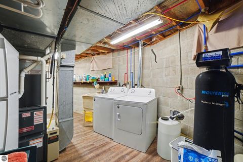 Tiny photo for 1116 Fairway Drive, Lake Isabella, MI 48893 (MLS # 1943181)